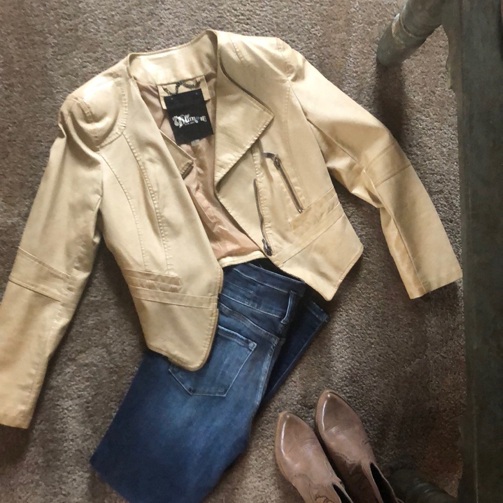 Jacket - Picture 6 of 8